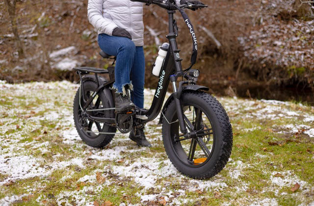 2023 Full Guide for Riding Bikes on Snow